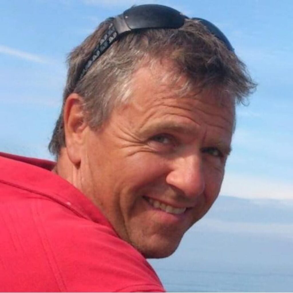 Photo of Oystein Simmenes who is a team member at menofallages.fredtrivett.com